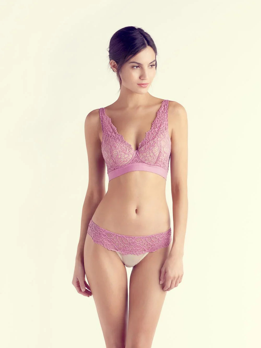 Gillian Wire-free Bra, Petite, Deep-plunge, Light Contoured Cup, Lace